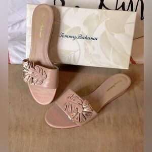 Tommy Bahama Sandals 8.5
